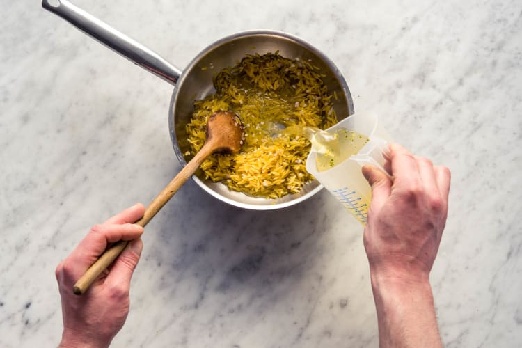Kook de orzo.