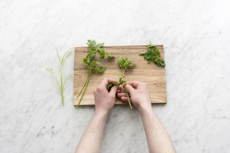 Pick the parsley leaves
