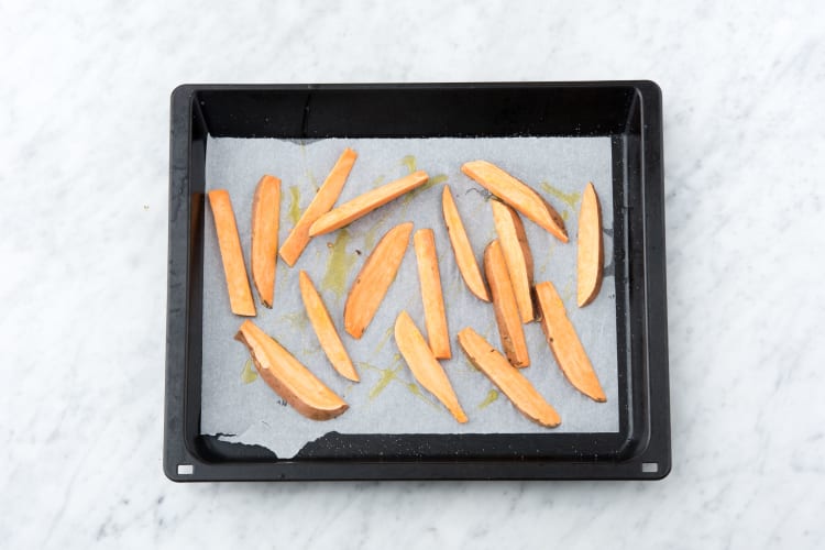 Cook the wedges