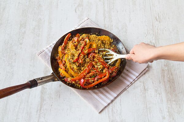 Simmer the paella