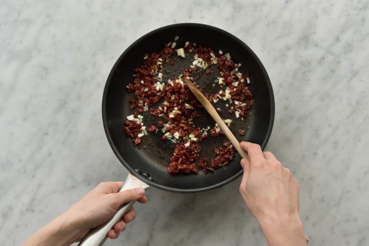 Getrocknete Tomaten anbraten