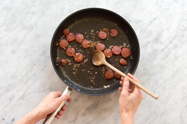 Chorizo anbraten
