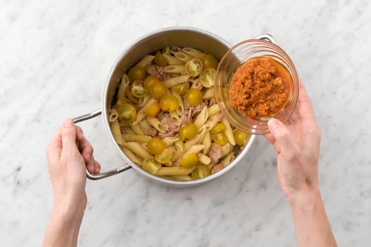 Pesto unterheben
