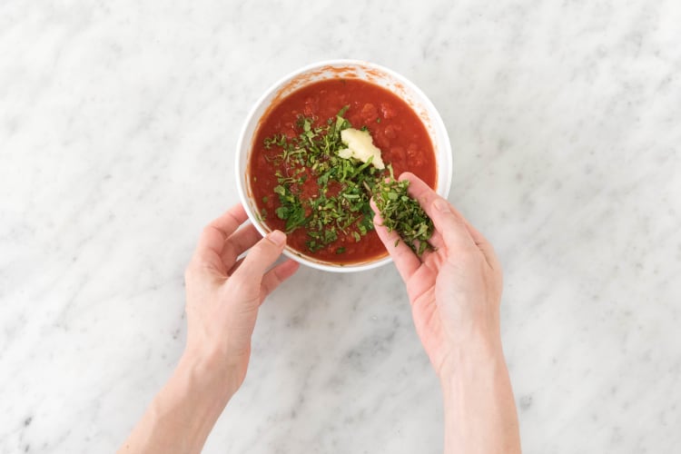 Tomatensoße zubereiten