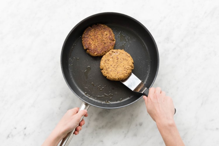 Linsen-Patties anbraten