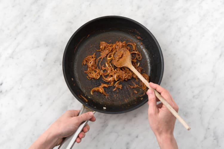 Cook the onion & curry paste