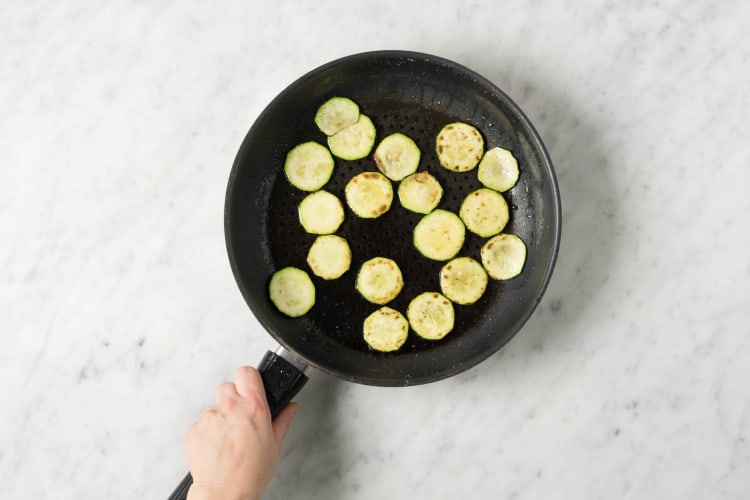 Zucchini anbraten