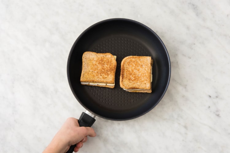 5 COOK GRILLED CHEESE