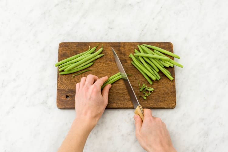 Sperziebonen en pasta koken