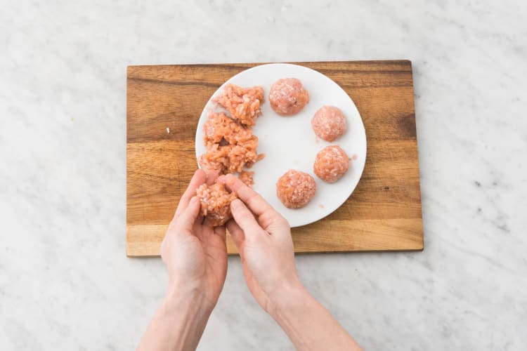 Former des boulettes de viande