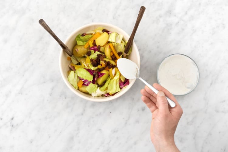 Assaisonnez la salade