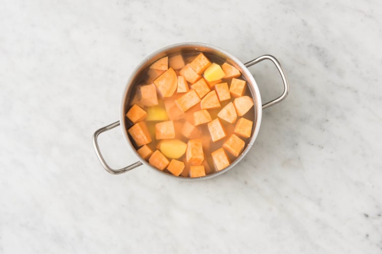 Patates douces et pommes de terre