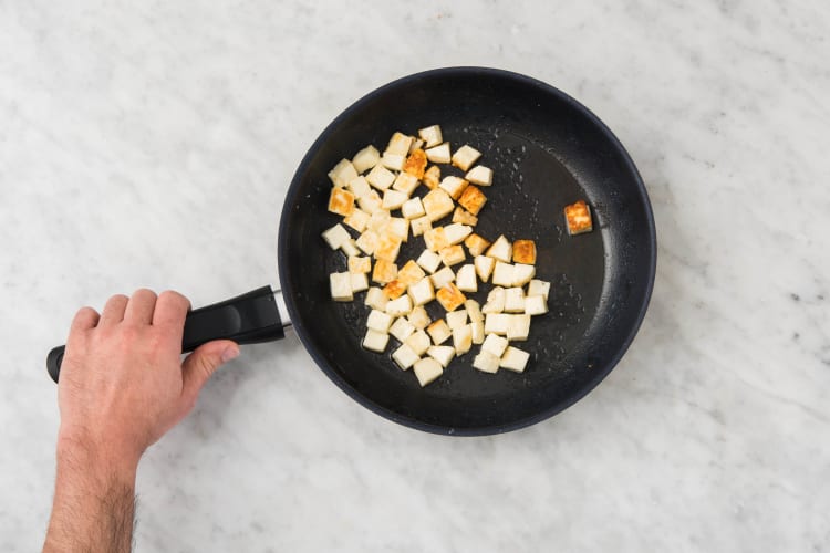 Saag Paneer! Indischer Paneer-Käse Rezept | HelloFresh