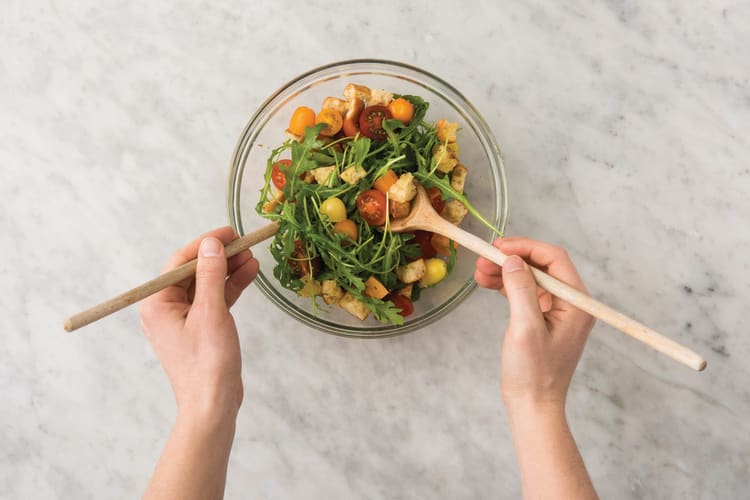 Make the rocket salad