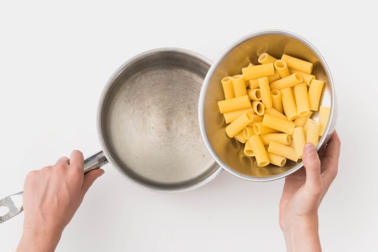 COOK RIGATONI