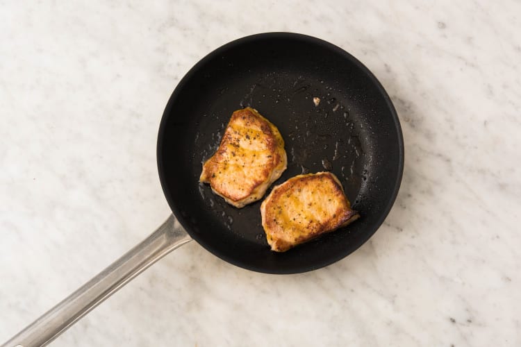 FLEISCH ZUBEREITEN
