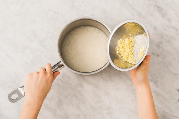 Glasierte Hoisin-Hähnchenkeulen Rezept | HelloFresh