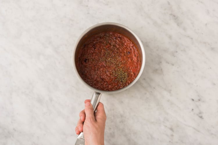 Préparer la sauce tomate