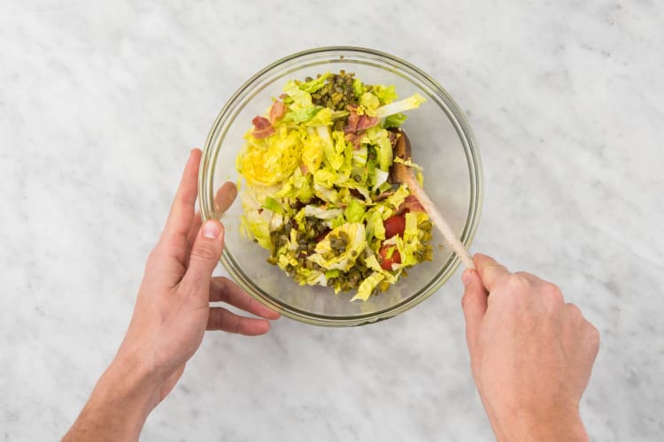 Mélanger la salade