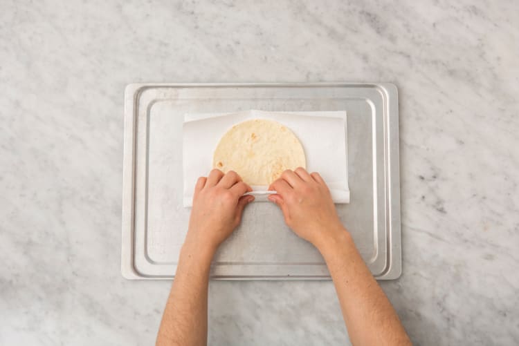 5 RÉCHAUFFER LES TORTILLAS