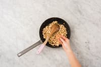 Kipgehakt bakken