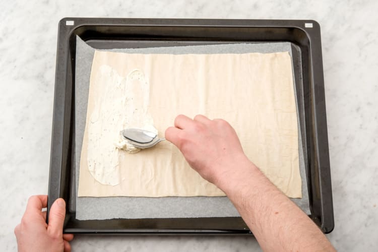 FLAMMKUCHEN VORBEREITEN
