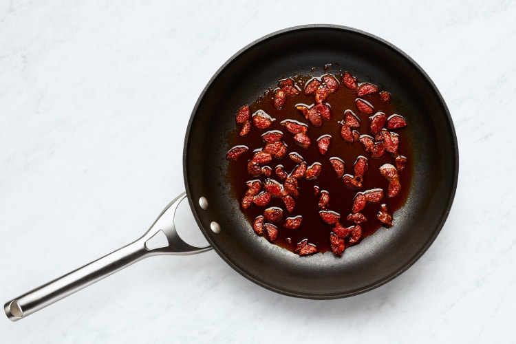 Cook Chorizo and Mash Garlic