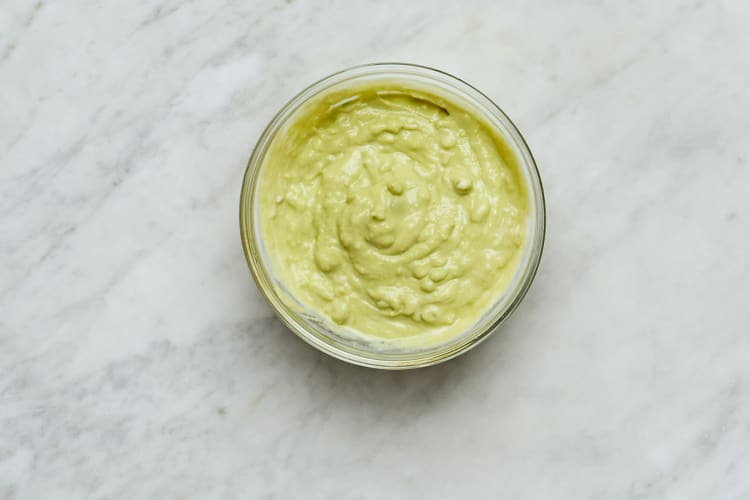 Make Avocado Crema