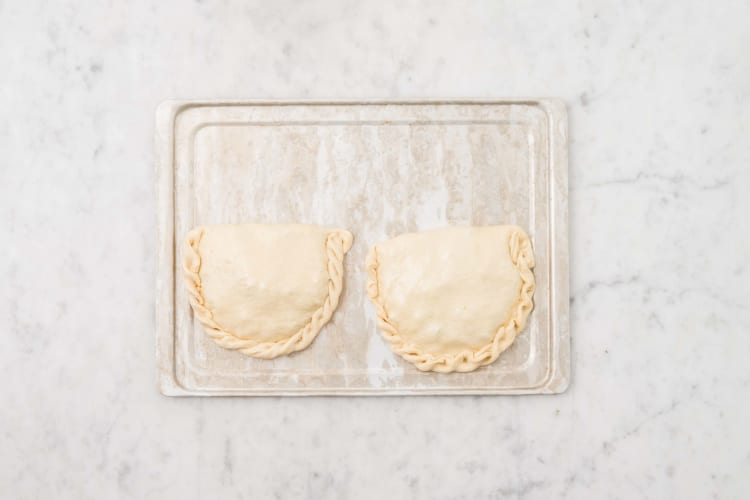 FILL HAND PIES