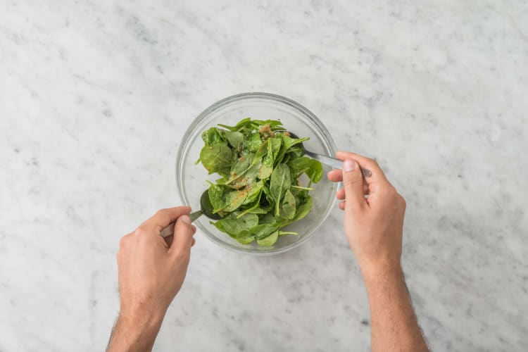 SALAT ZUBEREITEN