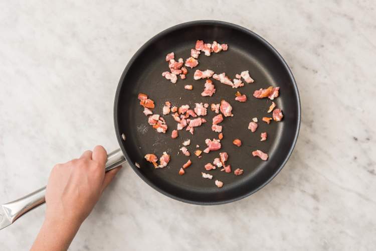 Baconwürfel braten