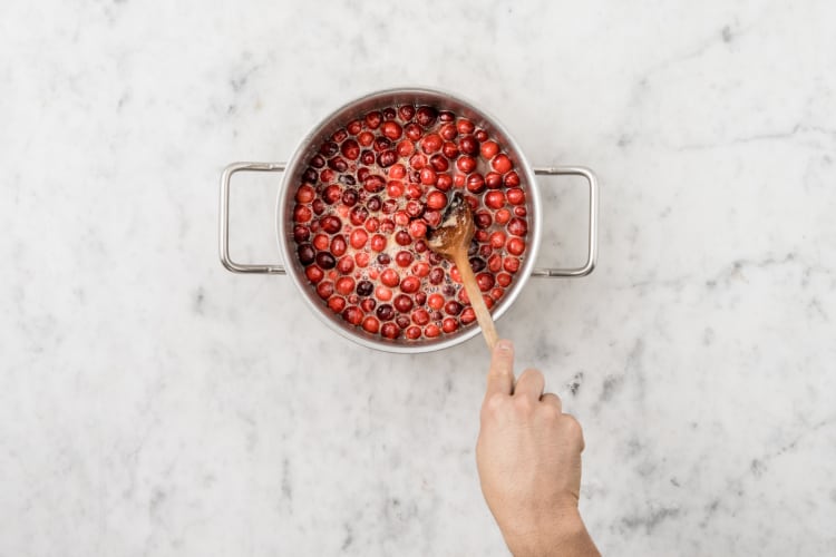 COOK CRANBERRY SAUCE