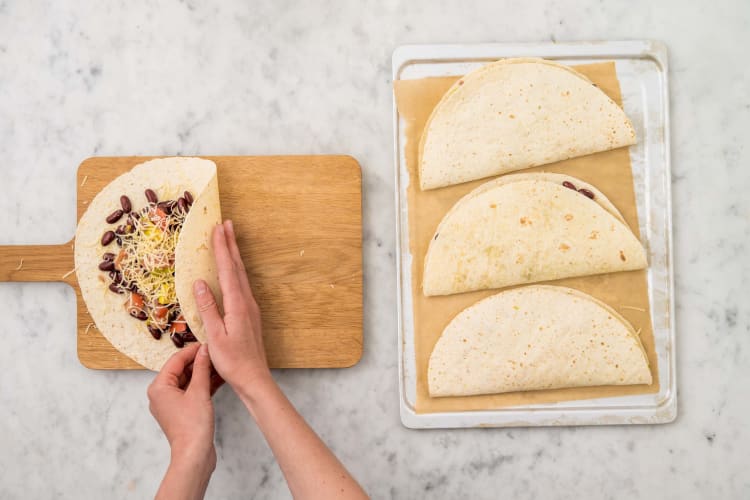 Hello Quesadillas! Gebackene Käse-Tortillas Rezept | HelloFresh