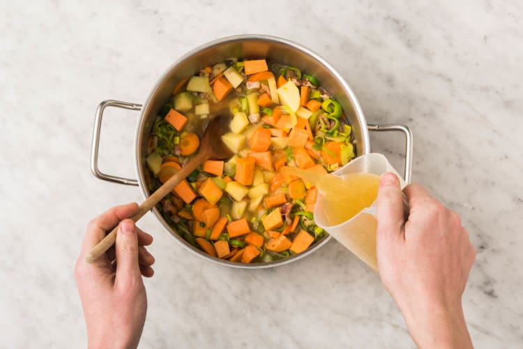 Eintopf kochen