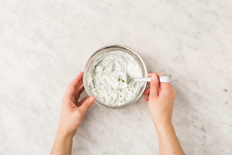 Make the mint yoghurt