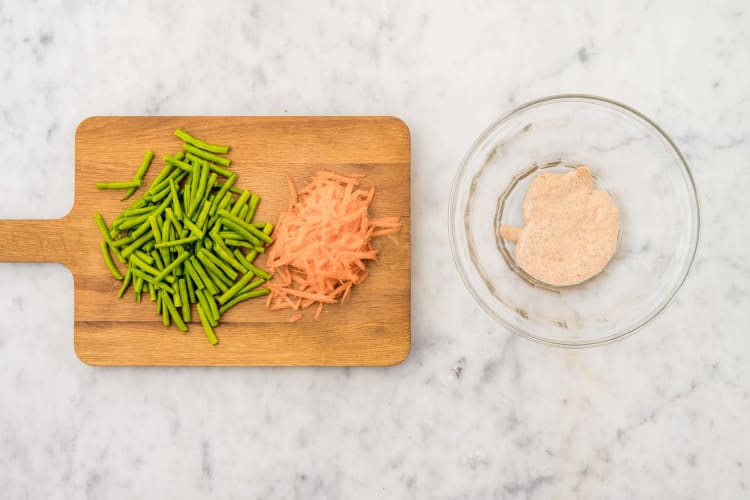 Préparer les légumes et la vinaigrette