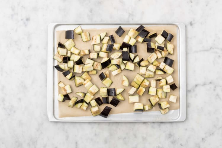 Auberginen backen