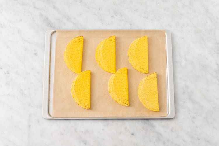 Réchauffer les coquilles à tacos