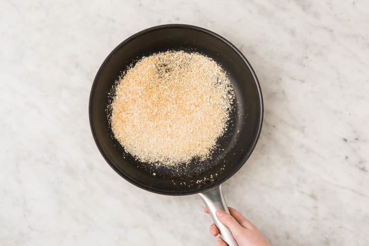 Préparer et faire griller la chapelure panko