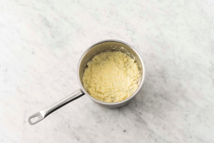 Cook cauliflower mash