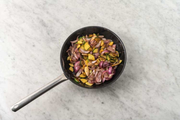 Cuocere le verdure in agrodolce