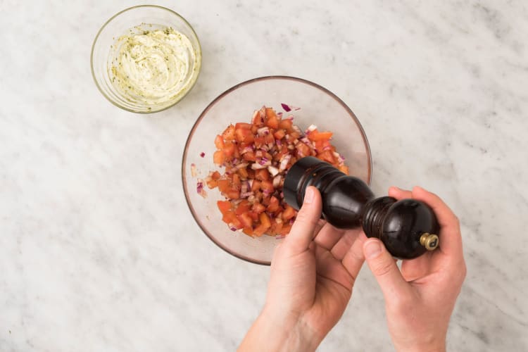 Préparer la salsa de tomates