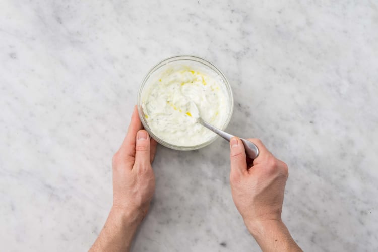 Préparer le tzatziki