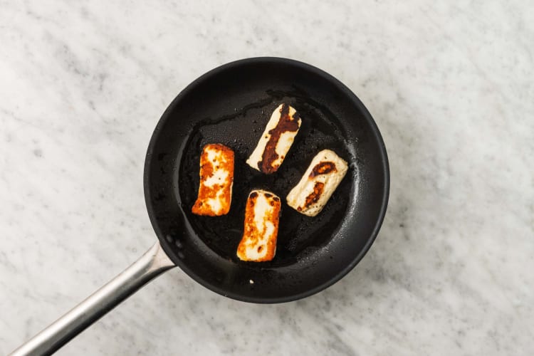 Grigliare l'halloumi