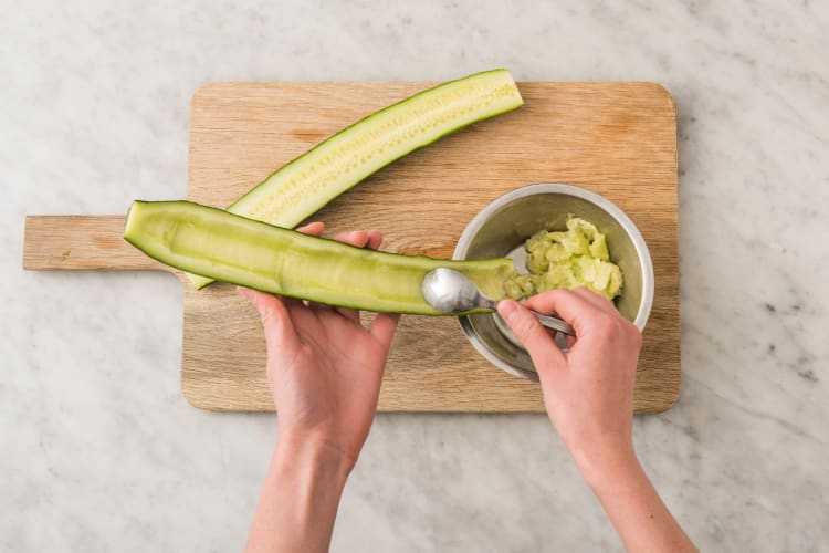 Für den Gurkensalat