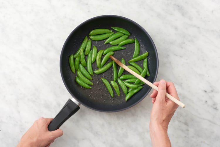 Faire cuire les pois sucrés