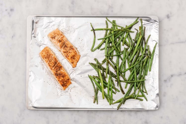 Finish salmon and green beans
