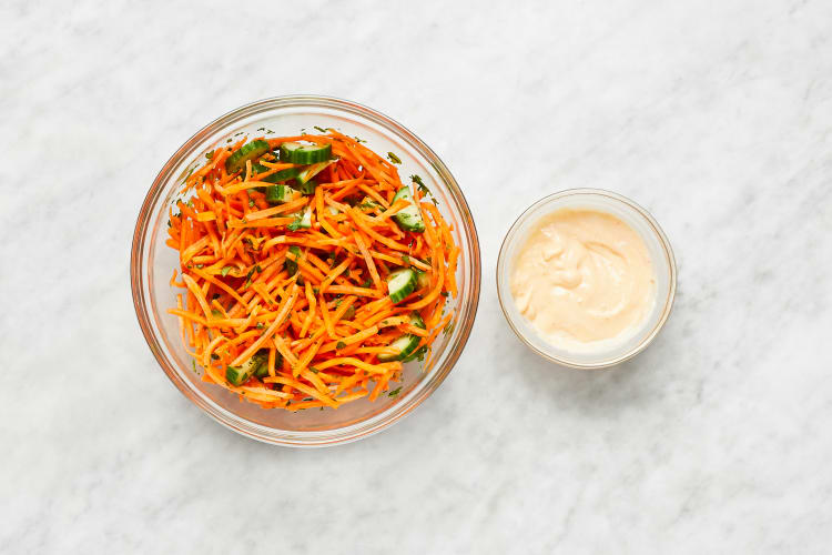 Mix Salad & Sriracha Mayo
