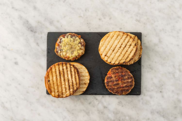 Grill patties and toast buns