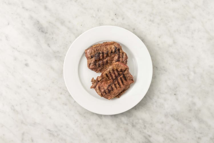 Faire griller les steaks